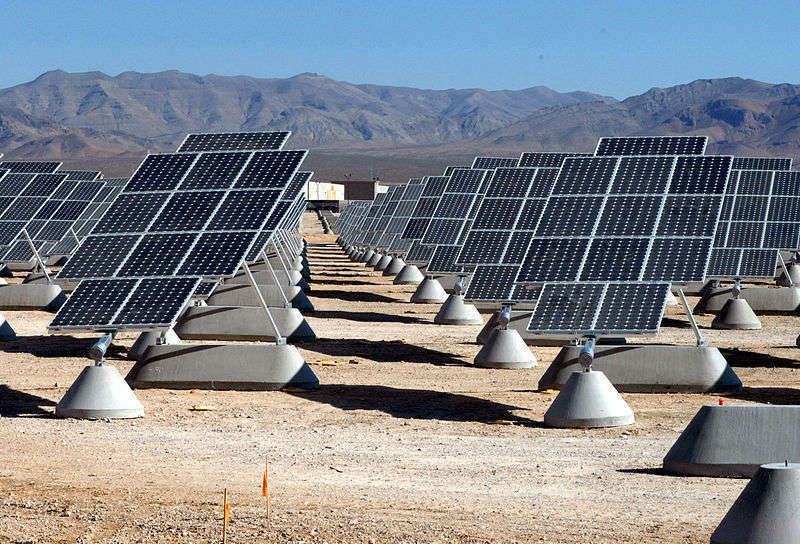 Impianto fotovoltaico - foto di USAF