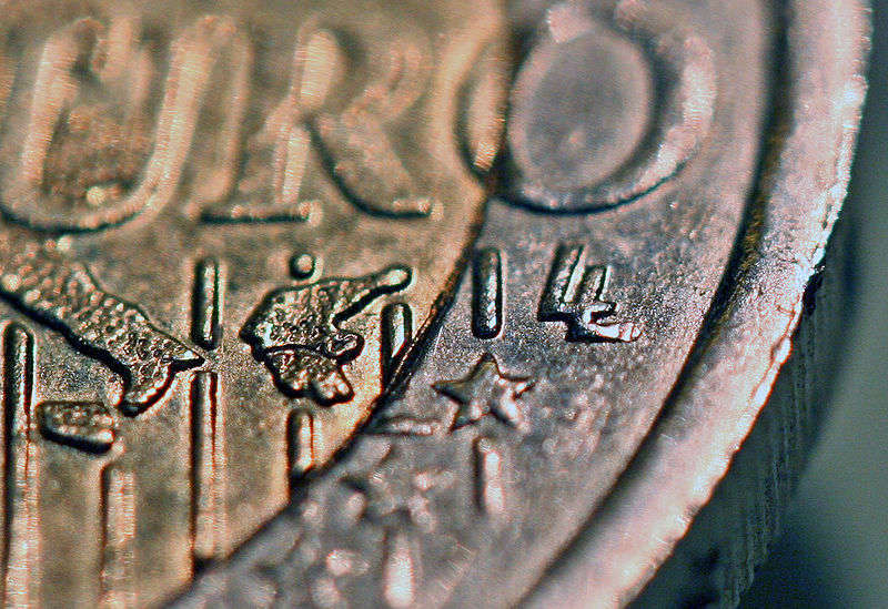Euro coin - foto di Cornischong