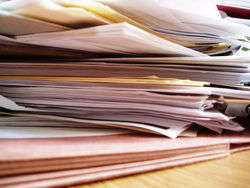 Pile of papers - foto di Jenica26